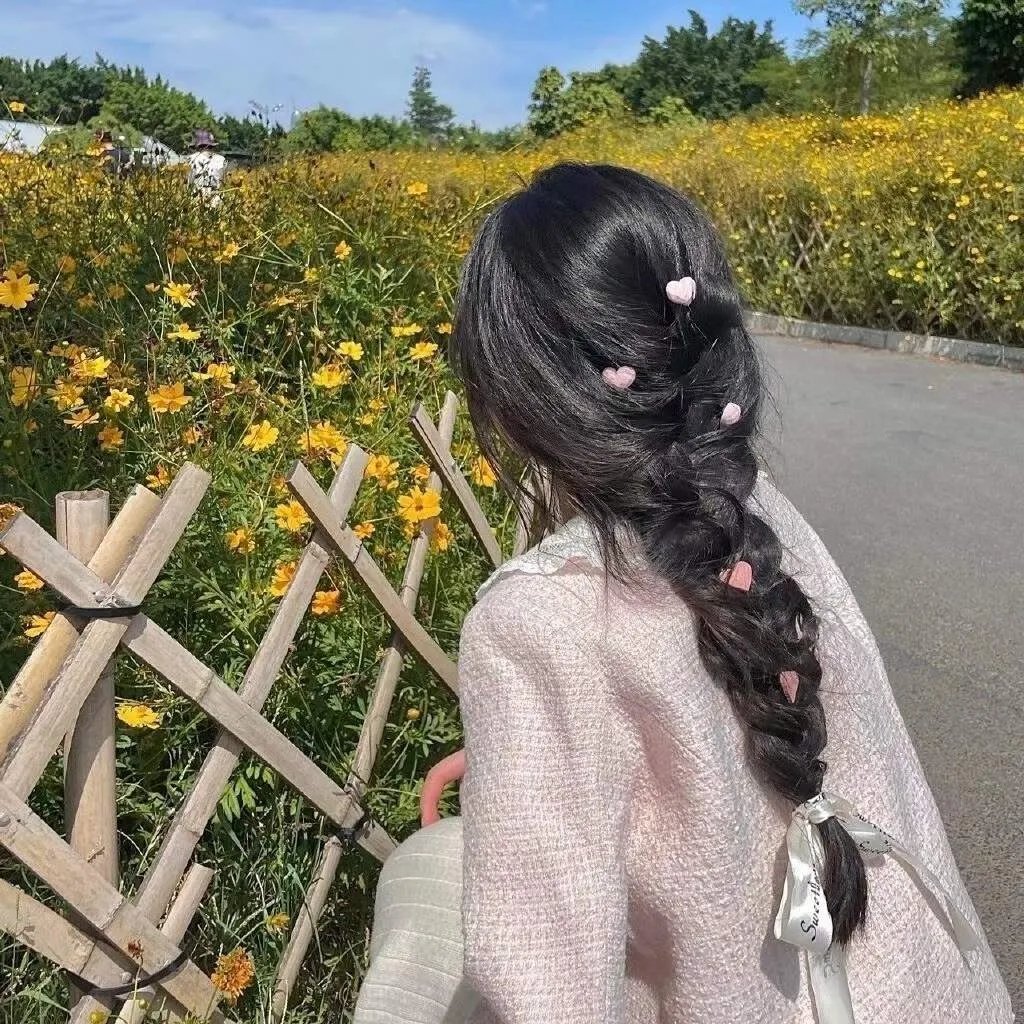 庭怨森森